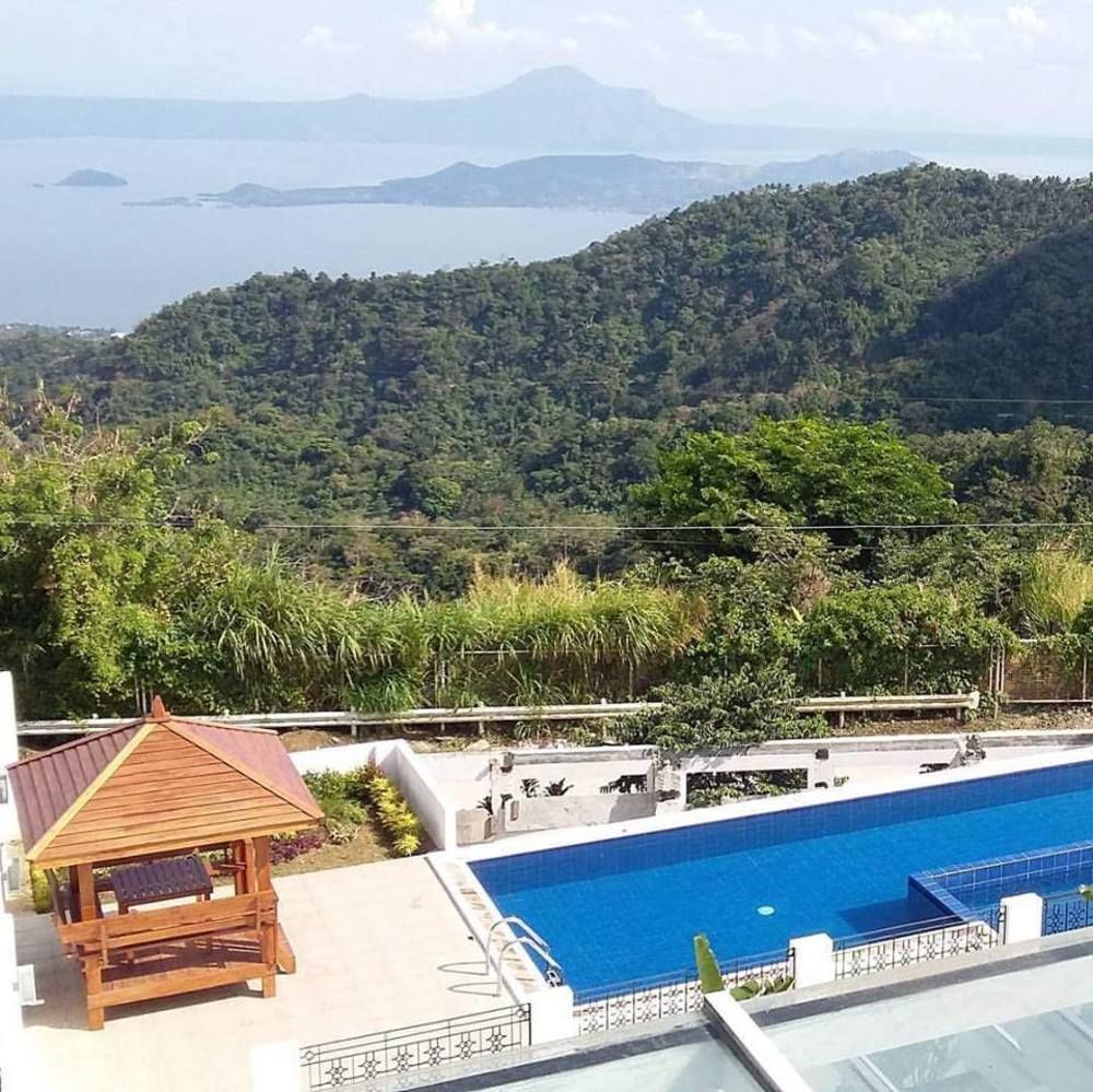 Vista Real Hotel Tagaytay City Εξωτερικό φωτογραφία