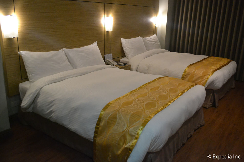 Vista Real Hotel Tagaytay City Εξωτερικό φωτογραφία