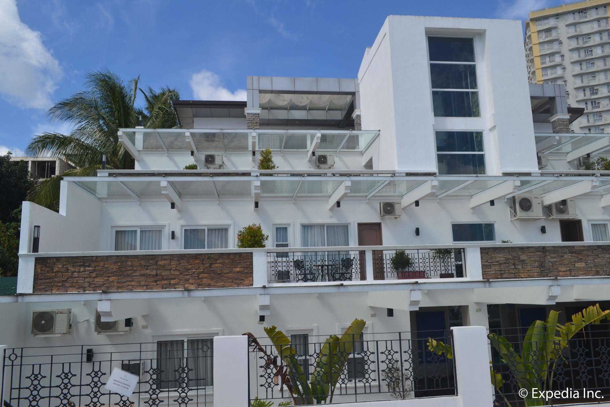 Vista Real Hotel Tagaytay City Εξωτερικό φωτογραφία
