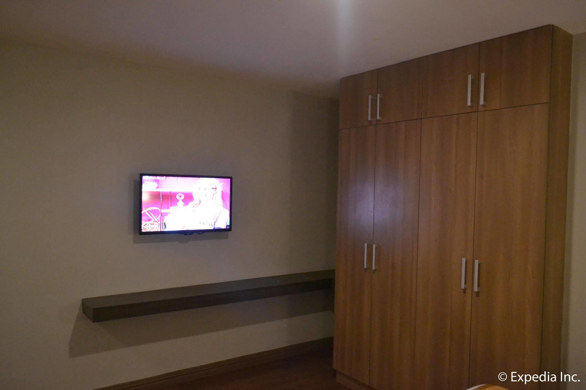 Vista Real Hotel Tagaytay City Εξωτερικό φωτογραφία