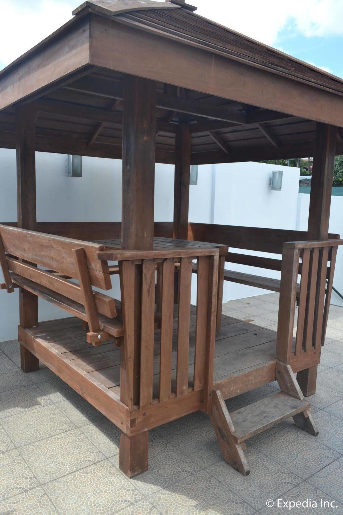 Vista Real Hotel Tagaytay City Εξωτερικό φωτογραφία