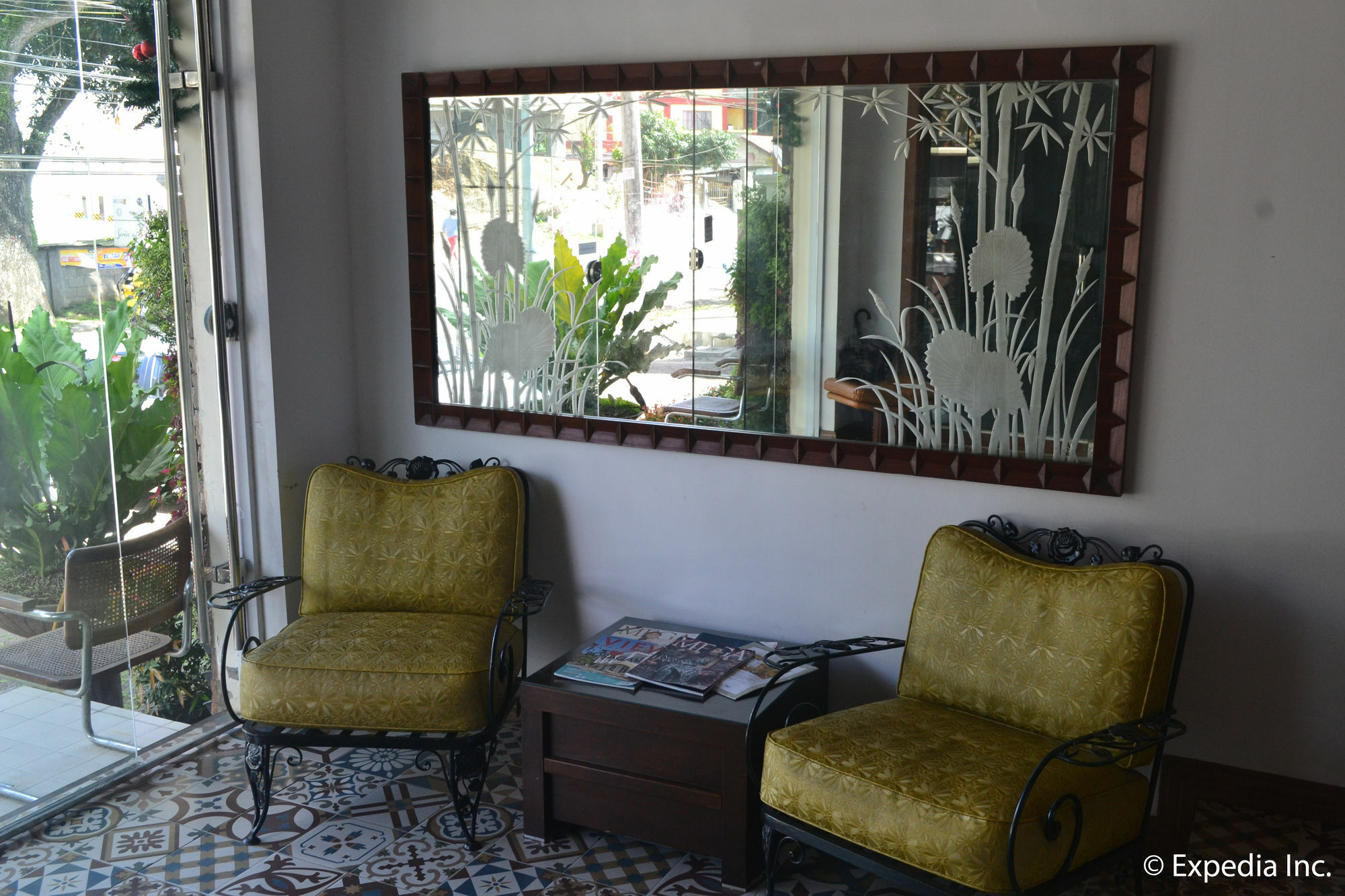 Vista Real Hotel Tagaytay City Εξωτερικό φωτογραφία